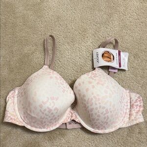38 D NEW Jockey Women's Blush and Cream Patterned Bra